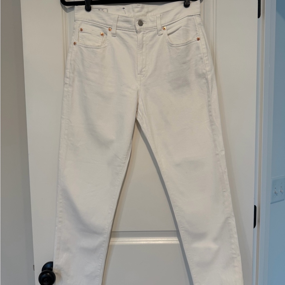 Gap Girlfriend Fit White Denim Jeans